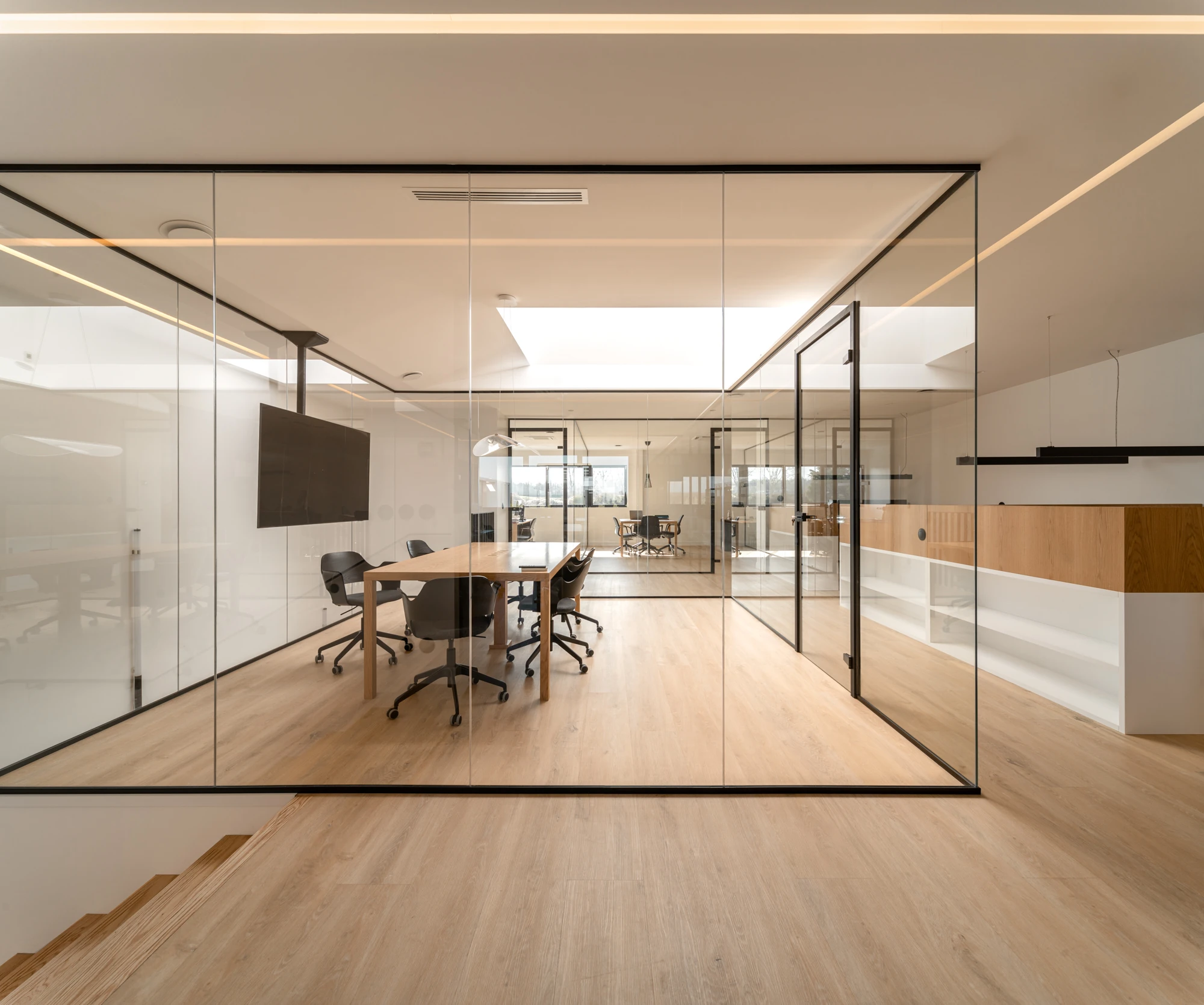 Rénovation de prestige de bureaux à Plaisir par Groupe RSM, entreprise de rénovation à Paris